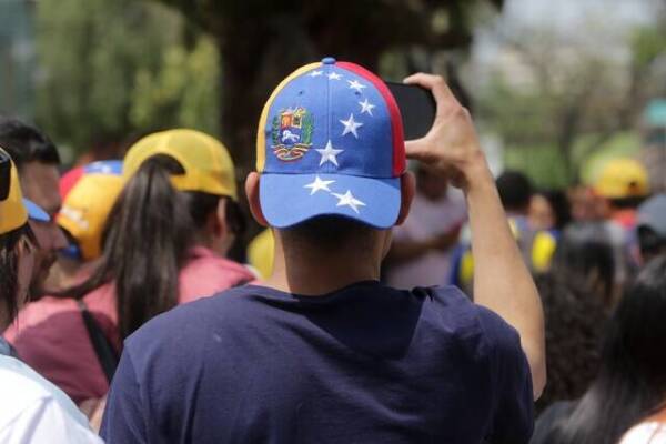 venezolanos-en-chile-santiago